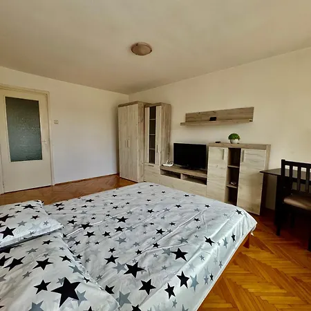 Ofer Spre Inchiriere 2 Апартаменты