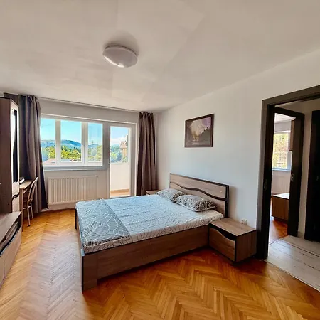 Apartment Ofer Spre Inchiriere 2 *